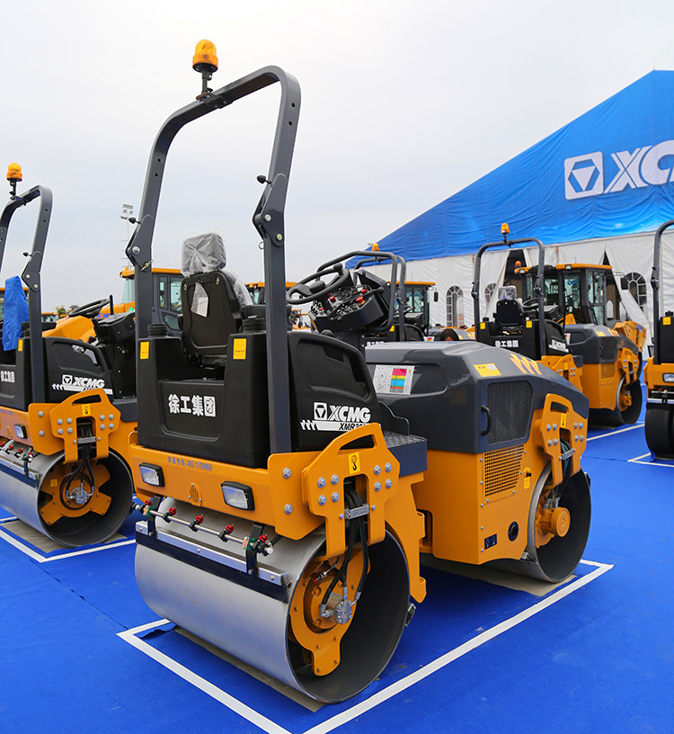 XCMG Official XMR303S China Hot Sale 3 Ton Light Vibratory Road Roller Compactor